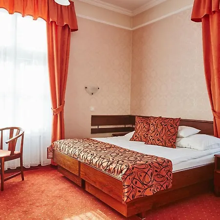 Astoria 3*
