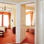 Astoria Hotel 3*