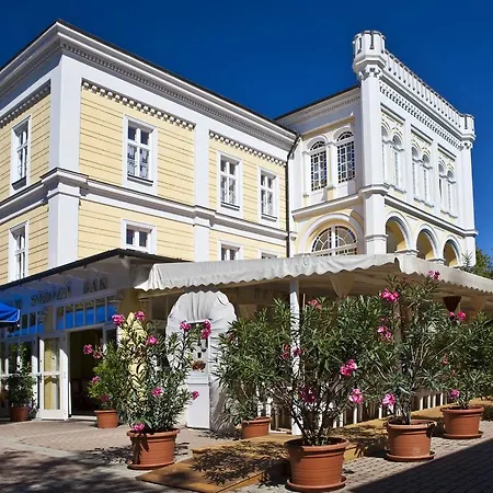 Szálloda Astoria 3*