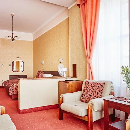 Astoria Szálloda 3*