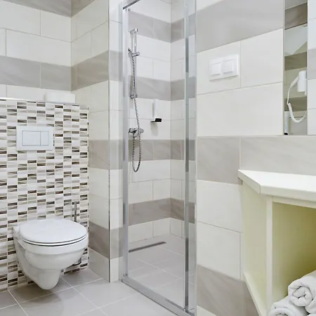 Astoria 3*