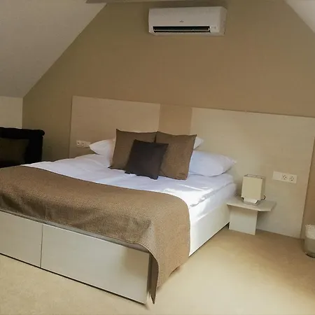 Astoria Hotel