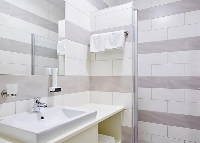 Otel Astoria 3*